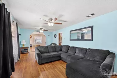 209 2nd St, Niceville, FL 32578 - Photo 4