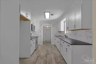 4977 Sanchez Ln, Pensacola, FL 32507 - Photo 14