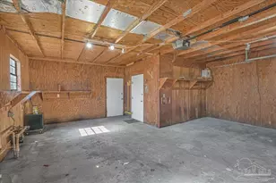 4977 Sanchez Ln, Pensacola, FL 32507 - Photo 36