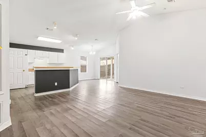 1523 Galvin Ave, Pensacola, FL 32526 - Photo 2