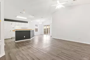 1523 Galvin Ave, Pensacola, FL 32526 - Photo 2