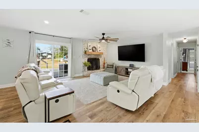 690 Cooley Rd, Cantonment, FL 32533 - Photo 4