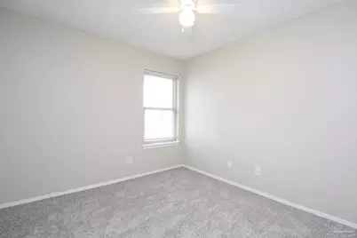 401 Cornwall Cir, Pensacola, FL 32514 - Photo 10