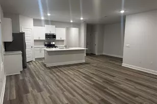 8057 Fir Tree Dr, Milton, FL 32583 - Photo 4