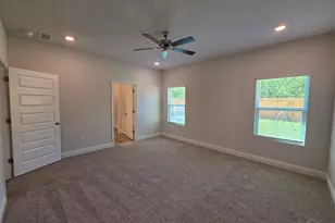 8057 Fir Tree Dr, Milton, FL 32583 - Photo 14
