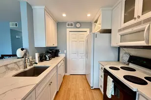 200 Pensacola Beach Rd, Gulf Breeze, FL 32561 - Photo 12