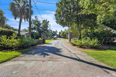 1055 Harbourview Cir, Pensacola, FL 32507 - Photo 30