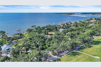1055 Harbourview Cir, Pensacola, FL 32507 - Photo 16