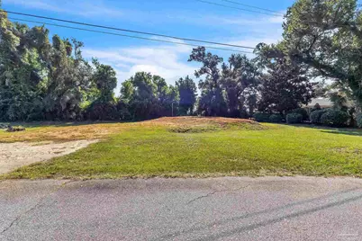 1055 Harbourview Cir, Pensacola, FL 32507 - Photo 20