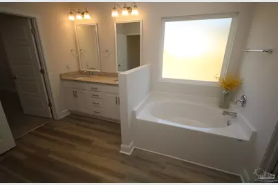 6565 Captiva Dr, Milton, FL 32570 - Photo 40