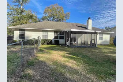 6831 Community Dr, Pensacola, FL 32526 - Photo 14