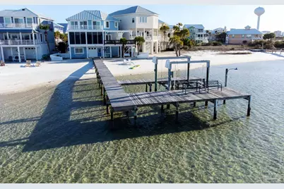 1444 Homeport Dr, Navarre Beach, FL 32566 - Photo 4