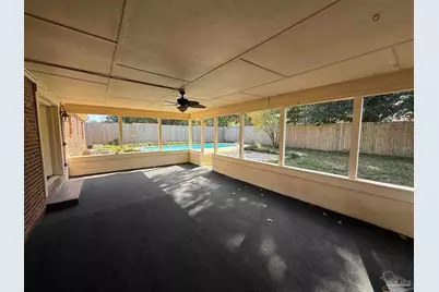 6931 Falcon Dr, Pensacola, FL 32526 - Photo 16