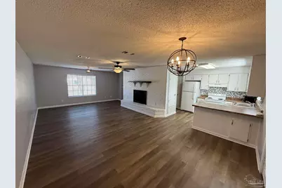 6931 Falcon Dr, Pensacola, FL 32526 - Photo 4