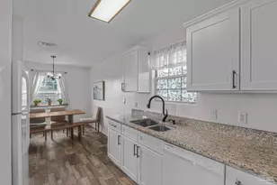 2285 Estate Cir, Navarre, FL 32566 - Photo 22