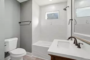 505 S 1st St, Pensacola, FL 32507 - Photo 26