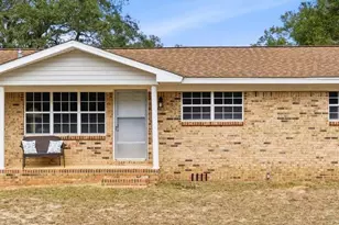 5402 Douglas St, Milton, FL 32570 - Photo 1