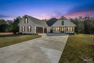 5806 Highland Lake Dr, Milton, FL 32583 - Photo 2