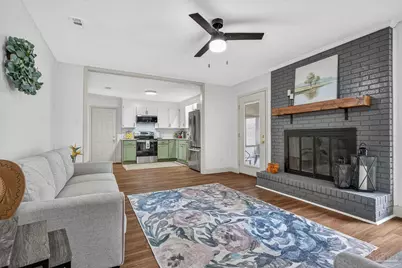 2768 Venetian Way, Gulf Breeze, FL 32563 - Photo 10