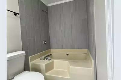 1033 Waterford Ln, Pensacola, FL 32514 - Photo 12