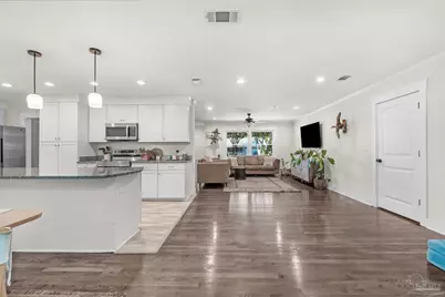 1800 Foulis Dr, Pensacola, FL 32503 - Photo 10