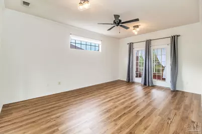 3031 Oak Pointe Dr, Pensacola, FL 32505 - Photo 12