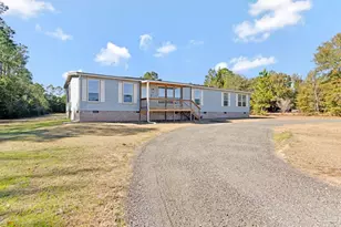 4955 Blue Ribbon Dr, Milton, FL 32583 - Photo 1