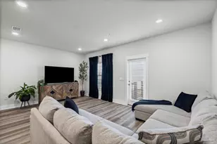 9487 Nature Crk Cir, Pensacola, FL 32526 - Photo 16