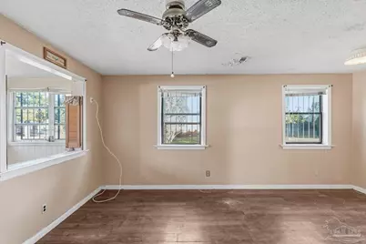 1920 N Spring St, Pensacola, FL 32501 - Photo 10