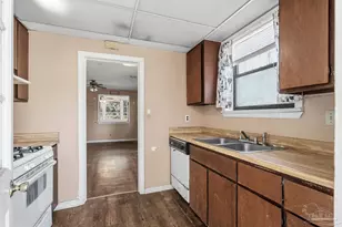 1920 N Spring St, Pensacola, FL 32501 - Photo 22