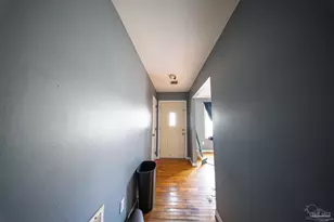 2031 Broyhill Ln, Pensacola, FL 32526 - Photo 10