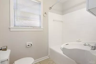 5527 Lynwood Rd, Pensacola, FL 32506 - Photo 14