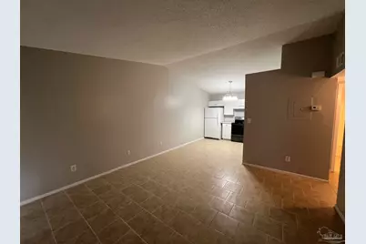 6809 Tiki Ln #1, Pensacola, FL 32503 - Photo 2