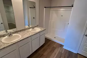 5450 Peach Dr, Pace, FL 32571 - Photo 6