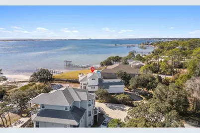 520 Parish Blvd, Mary Esther, FL 32569 - Photo 1