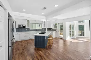 520 Parish Blvd, Mary Esther, FL 32569 - Photo 2