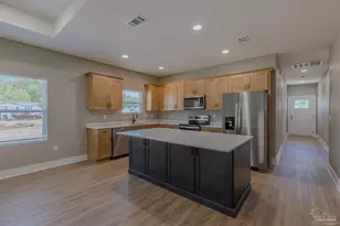 1001 Bremen Ave, Pensacola, FL 32507 - Photo 1