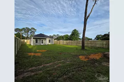 1001 Bremen Ave, Pensacola, FL 32507 - Photo 8