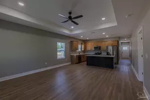 1001 Bremen Ave, Pensacola, FL 32507 - Photo 22