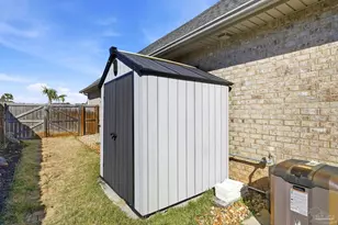 3589 Pelican Bay Cir, Gulf Breeze, FL 32563 - Photo 46