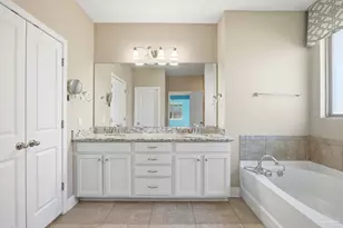 3589 Pelican Bay Cir, Gulf Breeze, FL 32563 - Photo 32