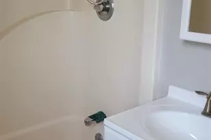 427 Lakeview Ave, Cantonment, FL 32533 - Photo 6