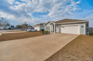 6521 Paso Fino Dr, Bellview, FL 32526 - Photo 6