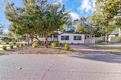 714 Bayshore Dr, Pensacola, FL 32507 - Photo 8