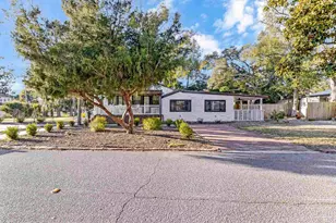 714 Bayshore Dr, Pensacola, FL 32507 - Photo 8