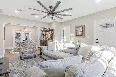 714 Bayshore Dr, Pensacola, FL 32507 - Photo 18
