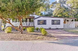 714 Bayshore Dr, Pensacola, FL 32507 - Photo 6