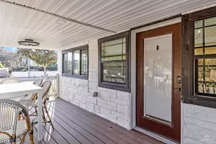 714 Bayshore Dr, Pensacola, FL 32507 - Photo 14