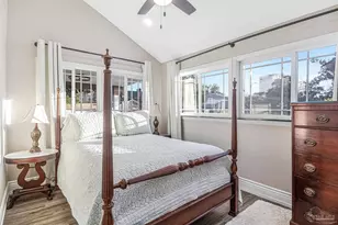 714 Bayshore Dr, Pensacola, FL 32507 - Photo 36