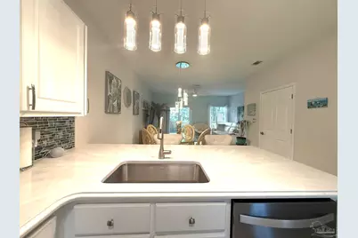 2735 Bay Club Dr, Navarre, FL 32566 - Photo 8